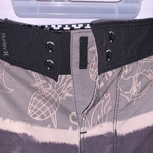 Hurley men’s 38 nautical beach swim trunks - Picture 4 of 9